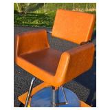 Nice Condition Hydraulic Swivel Barber Style Chair