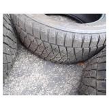 Set of 4 Bridgestone Blizzak 275/55-R20 used 1 winter