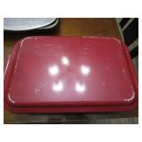 Bakeware  1 covered cake pan  N...