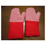 Kitchenwares: 3 hot pads, 1 oven mi...