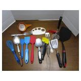 Kitchen Utensils (plastic funnels, ...