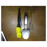Kitchen Utensils (plastic funnels, ...