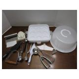 Bakeware  (2) round cake takers, ...