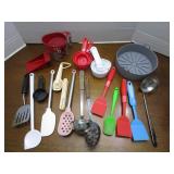 Measuring cups, measuring spoons, a...