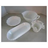 Milk glass (4 pieces) Fire King bat...