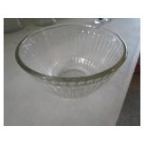 Bowls (5) various sizes, napkin hol...