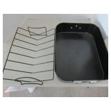 Roaster, and cloth carrier, 2 large...