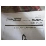 Air Compressor (2 gallon 1/2hp) wit...