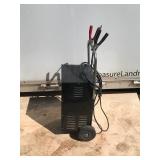 Sears 40/2 ampManual Battery Charger / 200 amp Engine Starter for 12 Volt Batteries