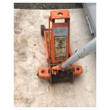 Central Hydraulics 2 1/4 Ton Hydraulic Floor Jack