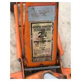 Central Hydraulics 2 1/4 Ton Hydraulic Floor Jack