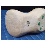 Signed Mexican pottery bird by Netzi