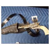 Vintage 3 Metal and 1 tin toy guns and 1 holster (Ku Gore, Frandine #1724708, H, Pony Boy)