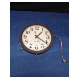 Seth Thomas wall clock - WORKS