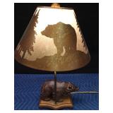 Bear lamp - Shines bear scenery thru the shade when on - WORKS