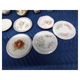 Box of vintage China dishes