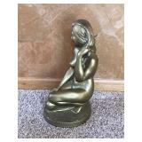 Statue of a Women Posing in the Nude