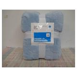 Room Essentials Baby Blue Jacquard Plush Blanket 90in x 92in
