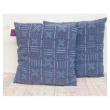 Pair of Blue Pattern Decorative Pillows, 18x18 in
