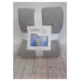 Room Essentials Quilted Wearable Blanket - Gray