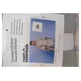 Room Essentials Quilted Wearable Blanket - Gray