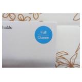 Room Essentials Full/Queen Satin Quilt Copper, Floral Sateen Coverlet.