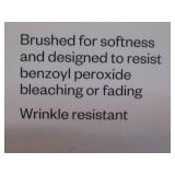 Room Essentials Queen, Brushed for Softness Microfiber, Pink Grid Sheet Set