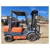 1996 Toyota 52-6FGU30 6000lb LP Forklift