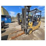 1995 Cat GC30 6000lb LP Forklift - For Repair