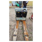 1997 Kalmar WF40 Pallet Jack - For Part or Repair