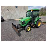 John Deere 3520