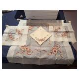 Beautiful Vintage Linen Table Settings