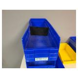 Hookless Akro Bins Various Sizes (Qty 15)