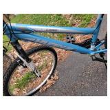 Ladies Huffy Highland Bicycle ~ 26L