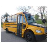 HANDICAP ACCESSIBLE SCHOOL BUS