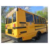 HANDICAP ACCESSIBLE SCHOOL BUS