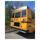 HANDICAP ACCESSIBLE SCHOOL BUS