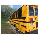 HANDICAP ACCESSIBLE SCHOOL BUS