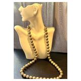 Beaded Necklace with Round Beads and Metal Finish