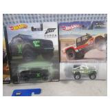 (G-1) 6 Assorted Hot Wheels in Pack...