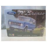 (BS) Revell Ford Bronco Plastic Mod...