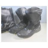 (EW3) 2 Pair of Well Worn Racing Bo...