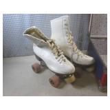 (A-2) Pair of Vintage Rollerskates ...