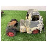 Wyandotte Toys Truck & Trailer