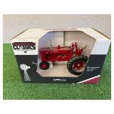 IH McCormick Farmall Tractor 1/16 Scale