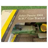 Ertl 1/16 Scale John Deere 1961 4010 Gas Tractor