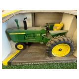 Ertl 1/16 Scale John Deere 1961 4010 Gas Tractor