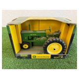 John Deere Model 60 Tractor 1/16 Scale
