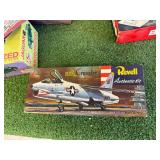 Toys/Kits