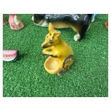 Collectibles - Salt & Pepper Shakers, Planter & Home Decor